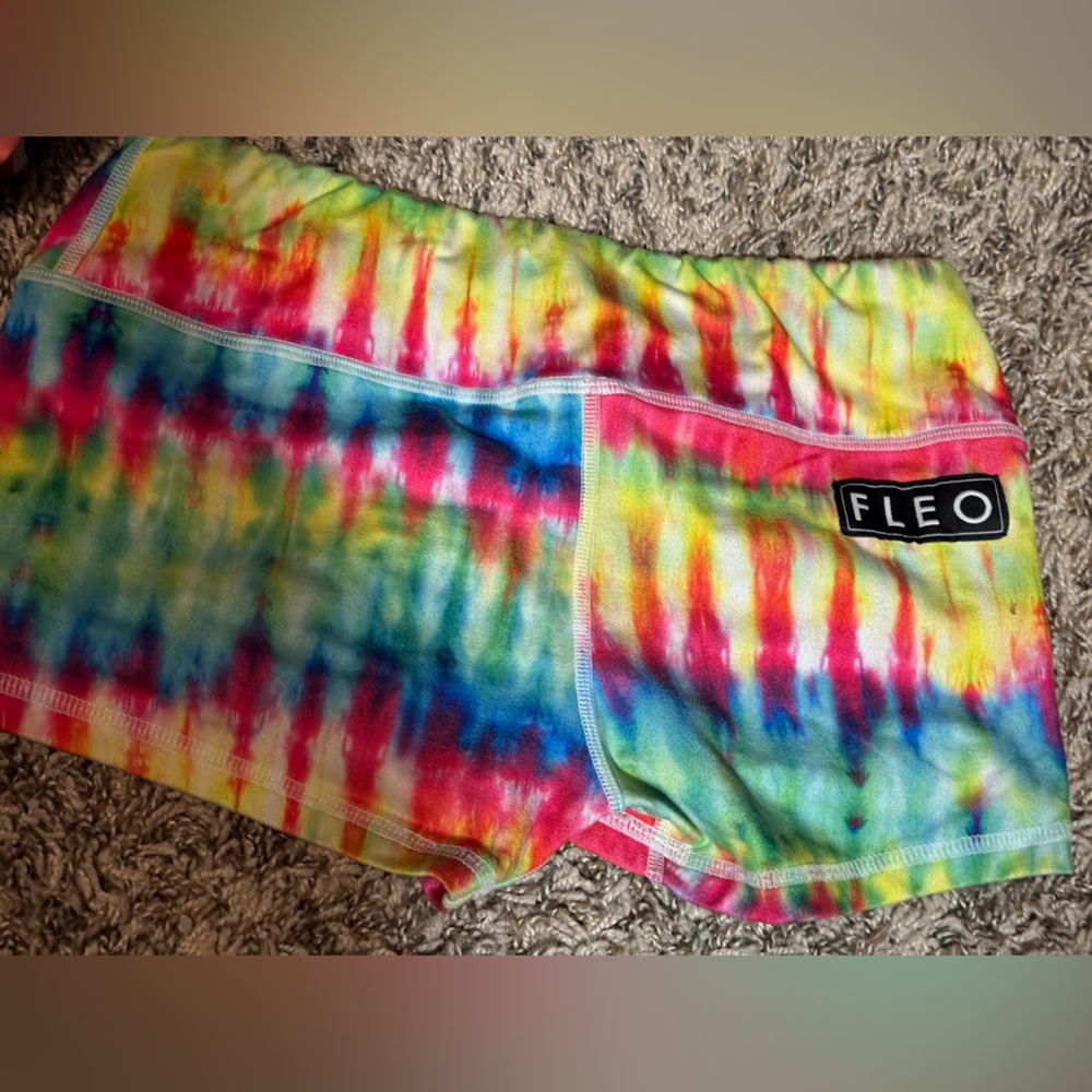 Fleo tie dye original release SMALL